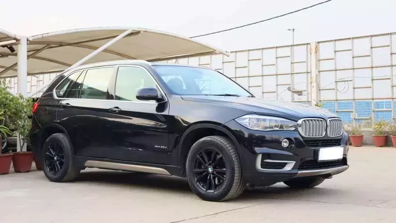 BMW X5 Luxury Car Rental