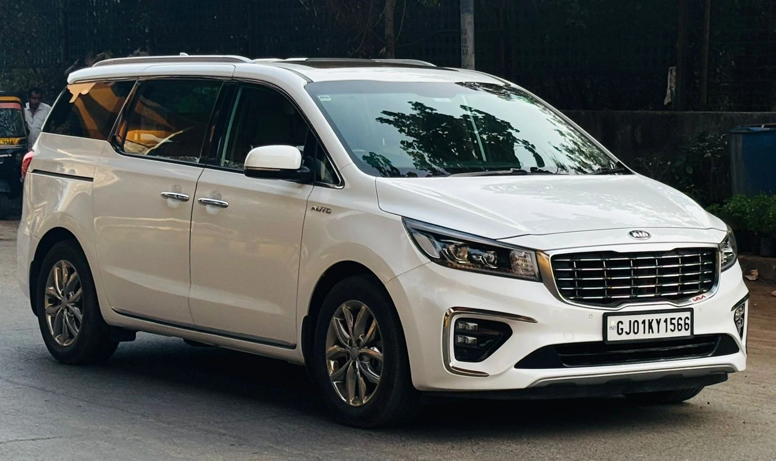 Kia Carnival Rental Mumbai 1 Kia Carnival rental Mumbai