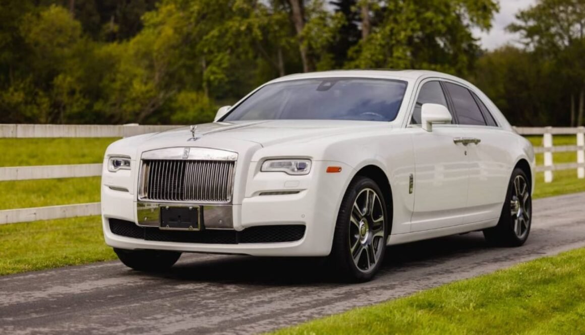 Rolls Royce Ghost Car on rent in Mumbai
